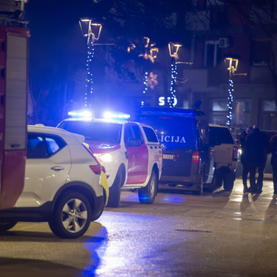 Užas u Podgorici: Žena automobilom probila rampu ispred crkve; Ima povređenih FOTO/VIDEO