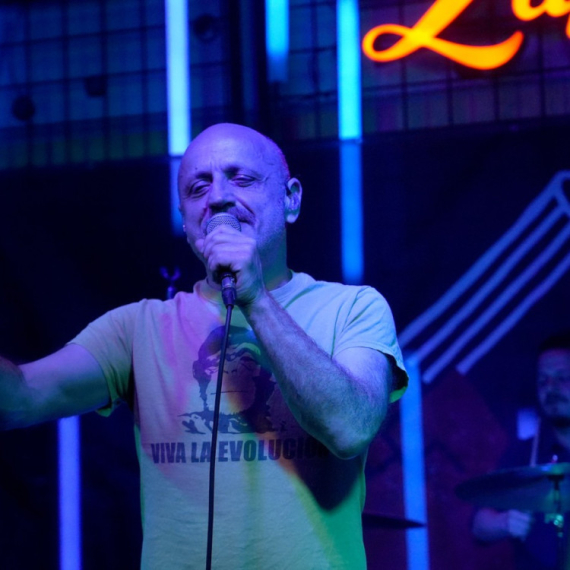Oglasio se Mile Kekin nakon snimka na kom navodno viče "Za dom" VIDEO