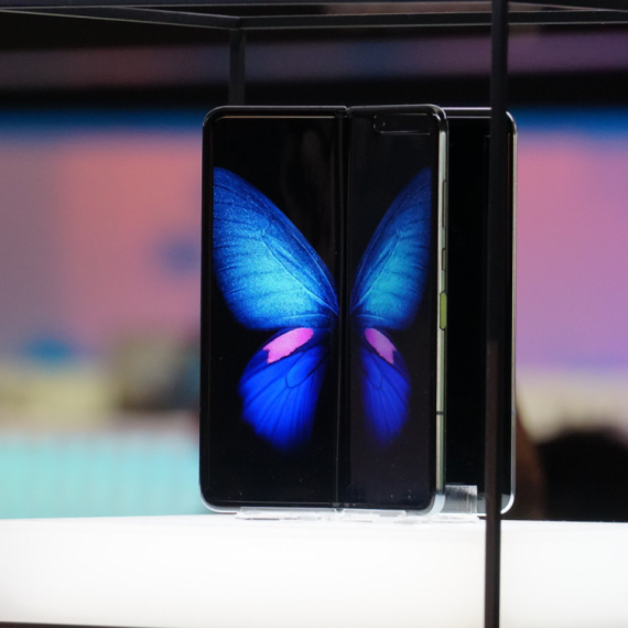 Južnokorejski gigant potvrdio kada stiže trifold telefon