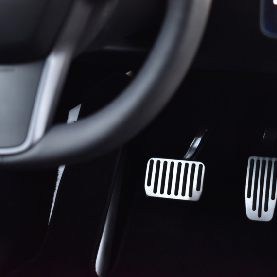 Kinezi zabranjuju popularnu funkciju u električnim automobilima