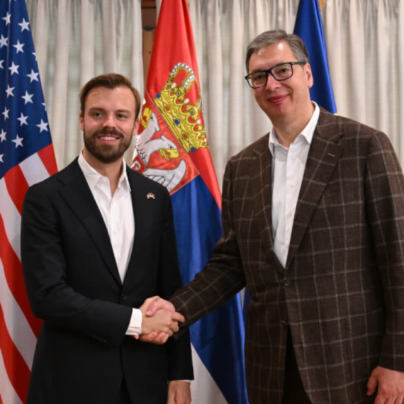 Vučić sa Hanrahanom: Srbija ostaje posvećena dijalogu i jačanju odnosa sa SAD