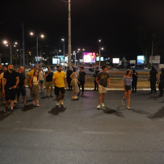 Opšte rasulo blokadera: "Više je policije nego nas, isto je i u Pančevu" FOTO