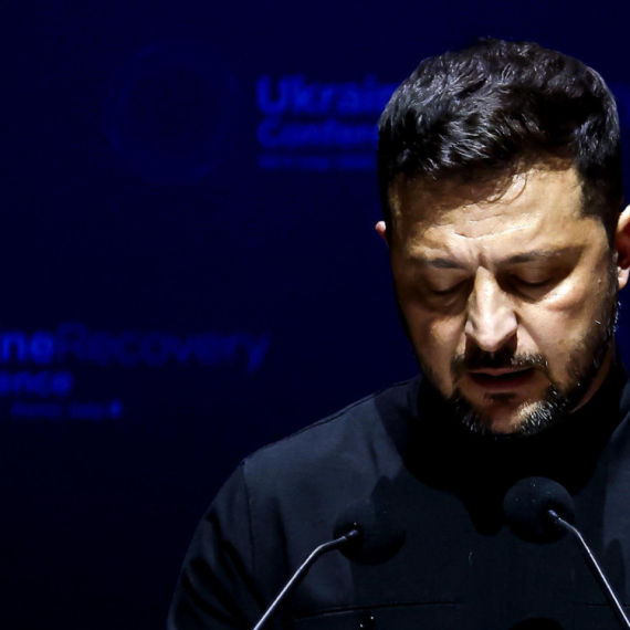 Zelenski "eliminiše" svoje kritičare; Opasan skandal u Ukrajini: "Ovo je ruski scenario"