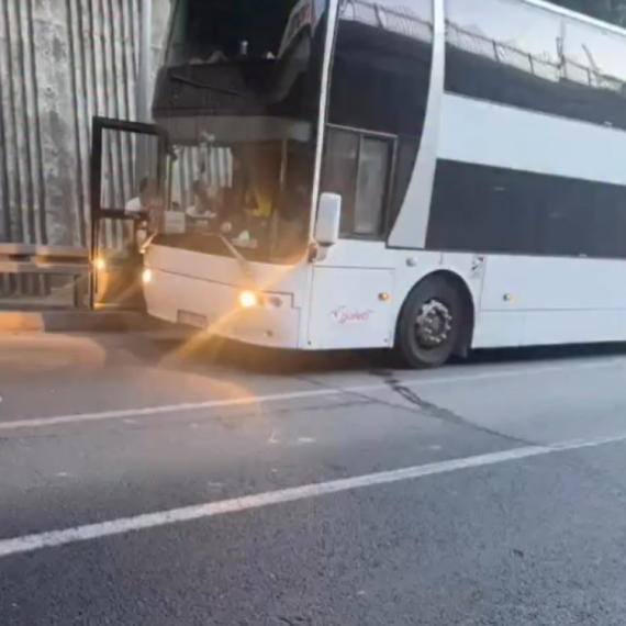 Teror kod Užica: Blokaderi nisu dozvolili da prođe autobus pun dece, maltretiranje trajalo satima VIDEO
