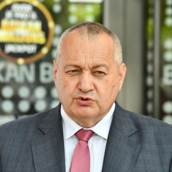 Milivojević i DS predmet ismevanja na društvenim mrežama: "Šta su kapaciteti DS?"; "Dva odsto birača"