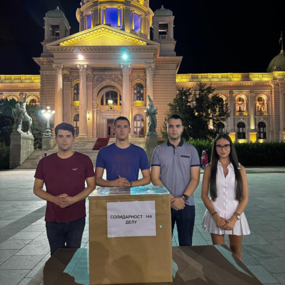 Studenti koji žele da uče pomažu bolesnom kolegi; "Mali gest, ali dolazi iz srca" FOTO