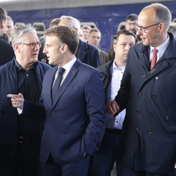 Starmer razgovarao sa Makronom i Mercom; "Užasna situacija"
