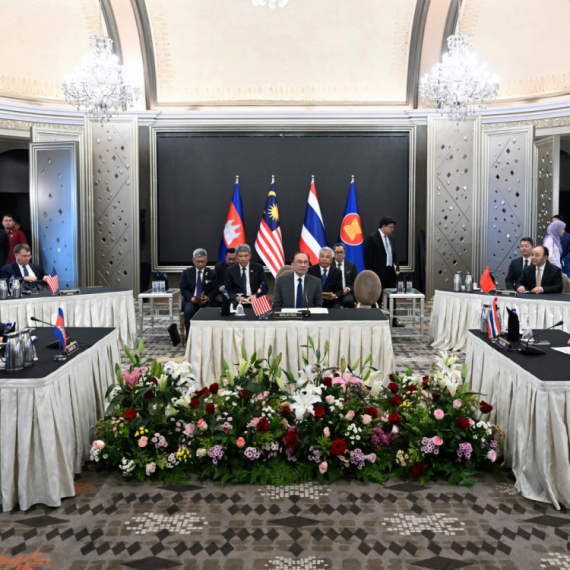 The meeting of the leaders of Thailand and Cambodia began; The end of the war? PHOTO