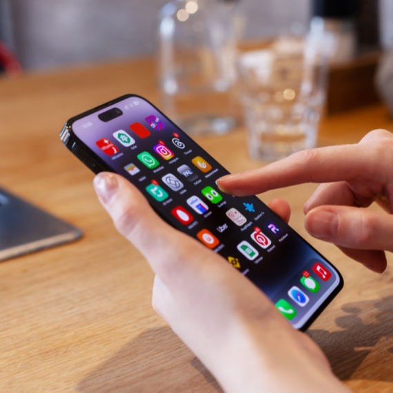 iPhone 17 Pro prvi put snimljen u javnosti FOTO