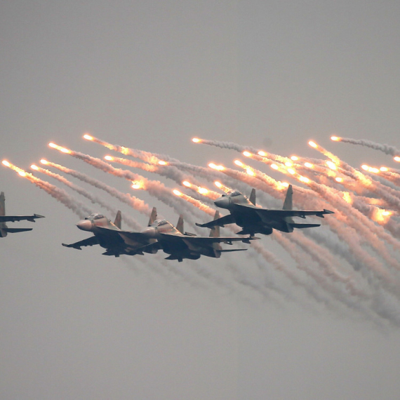 Three countries in trouble: Merkel and Macron won't resolve dispute over new fighter jets?