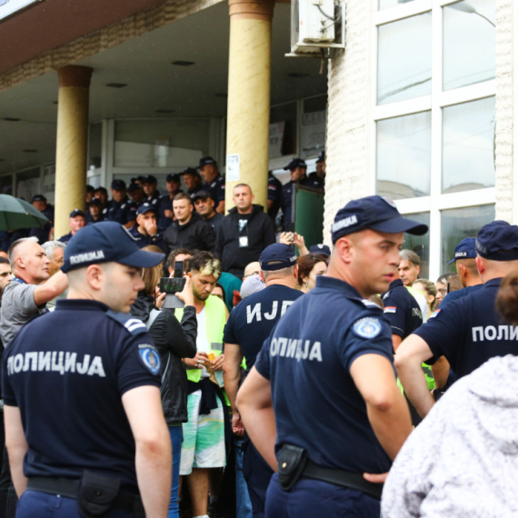 Tužilački blokaderi krše Ustav i zakon: Sve da se izbegne odgovornost FOTO
