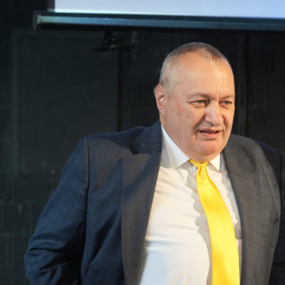 Generalni sekretar PSG-a "obrisao pod" Demokratskom strankom: "Pobiše se ljudi da se učlane kod vas"