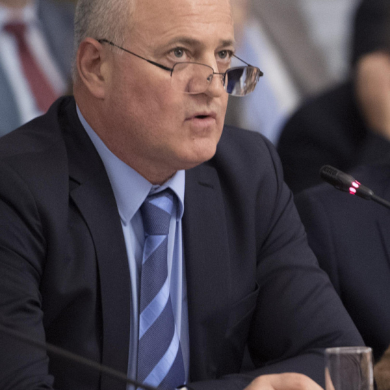Nenadić "zapalio" u Palermo nakon što je raskrinkan; Čim se vratio, okomio se na Momirovića, Vesića...