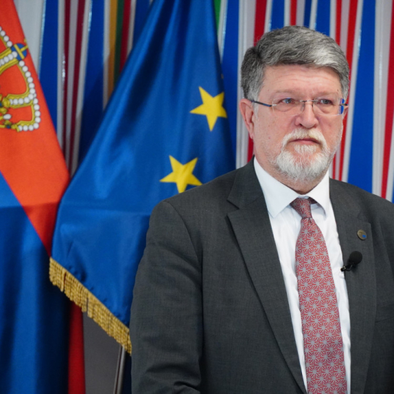 Picula pod vatrom i iz Nemačke: Evropski izveštaj o Srbiji piše čovek koji veliča progon Srba