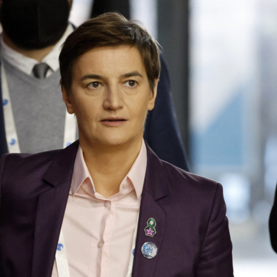 Brnabić: Uspeli su nekredibilnom politikom da povećaju glasove protiv rezolucije sa 53 na 103
