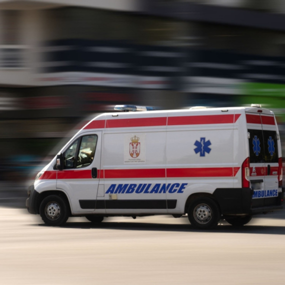 Burna noć u Beogradu: Dva mladića teško povređena u napadu nožem na Vračaru