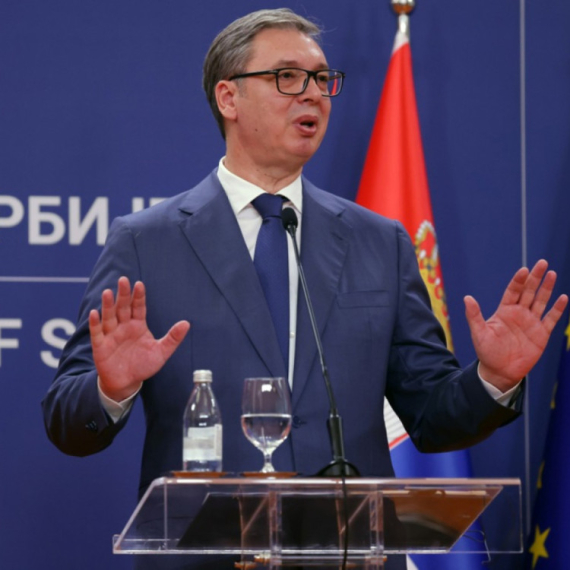 Vučić odgovorio Plenkoviću: Zlonamerne smišljene izjave; Neće biti nikakvog građanskog rata u Srbiji