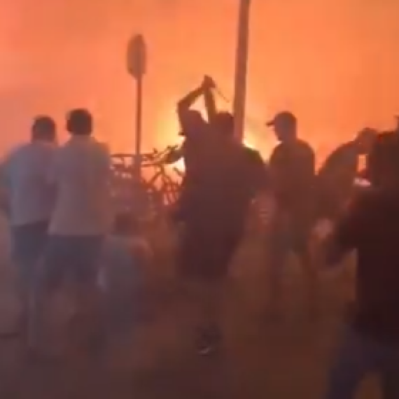 Mediji: Jezivo nasilje eskaliralo; Pokušaj ubistva od strane blokadera VIDEO