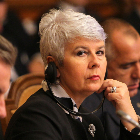 Kosor traži od EU da postavi blokadere na vlast u Srbiji FOTO