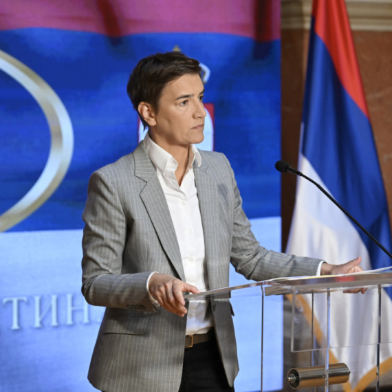 Brnabić: Poziv na dijalog predsednika Vučića izazvao opštu histeriju kod blokadera, odbili pruženu ruku
