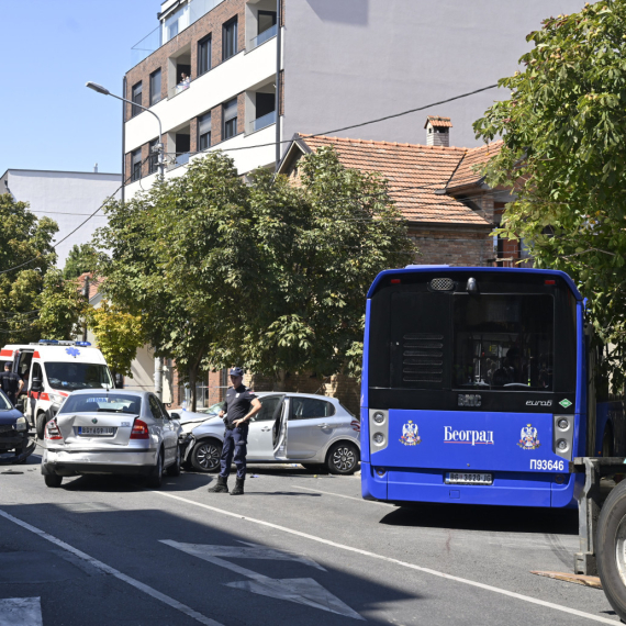 VJT podiglo optužnicu protiv vozača autobusa koji je usmrtio maloletnicu na pešačkom prelazu u Zemunu FOTO