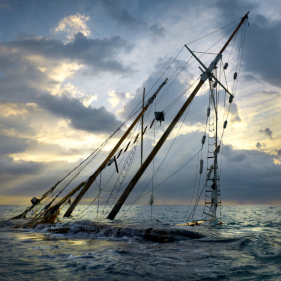 Totalni haos: Potonuo brod – ima poginulih, stotine nestalih FOTO