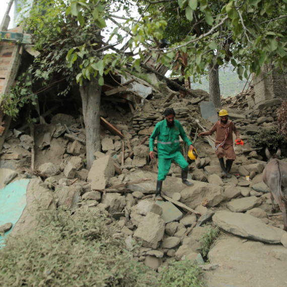 Disaster: Death toll rises to 900; 3,000 injured PHOTO/VIDEO
