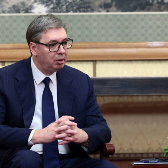 Vučić se sastao sa Ficom u Pekingu
