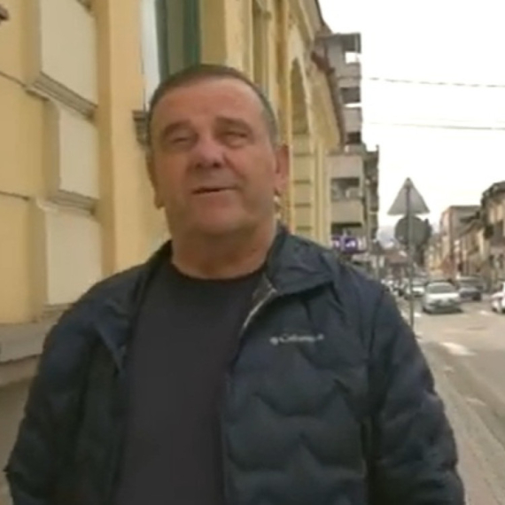 Legenda pod obručima, glas slobode u Čačku – Mišović pozvao na skup protiv blokada