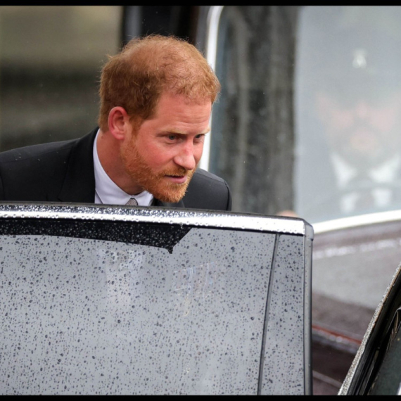 Princ Hari ponovo u Velikoj Britaniji – ali ne zbog porodice: Mora na suđenje