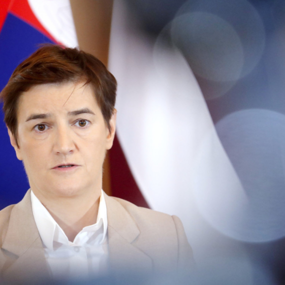 Borba za Srbiju umesto protiv Srbije; Brnabić ide u posetu Briselu