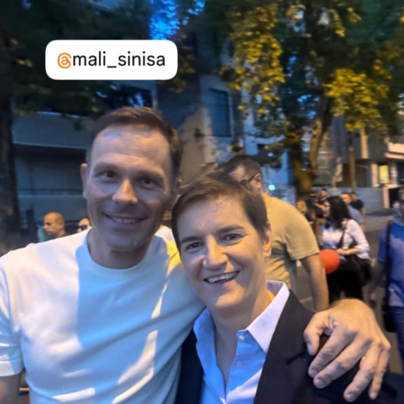 Mali i Brnabić sa građanima: Prijatelji protiv blokada FOTO
