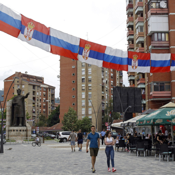 Prištinske vlasti menjaju table sa imenima ulica u severnom delu Kosovske Mitrovice