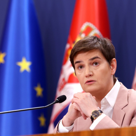 Brnabić udarila na Đokića: "I dalje se ne oglašava povodom pada UB na Šangajskoj listi. Otišao tetki po lek"