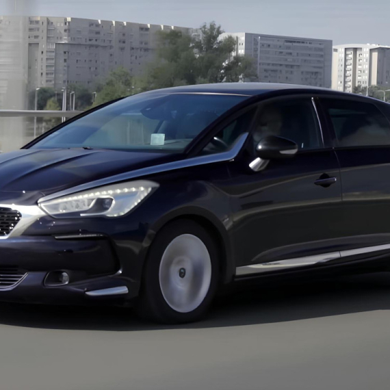 Test polovnjaka: DS 5 VIDEO