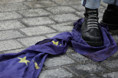 Slika za I, počelo je; "Pala" je Nemačka, a ako "padne" i Francuska EU se raspada