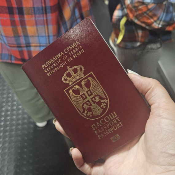 Seven-hour wait at passport control: Latest system glitch causes chaos for travelers