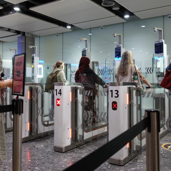 Suspension of the EES requested as airports face growing problems