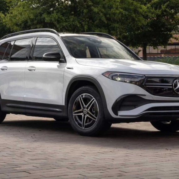 Mercedes ukida jedan od svojih električnih modela – stiže skuplja zamena