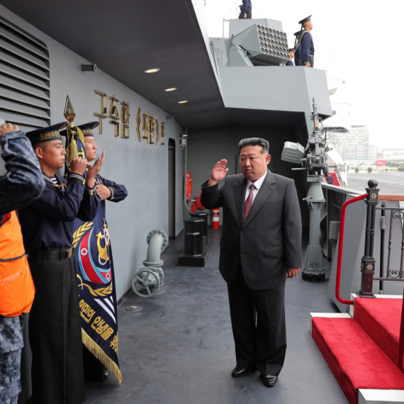 Nova zver; Kim Džong Un testirao "torpedo"