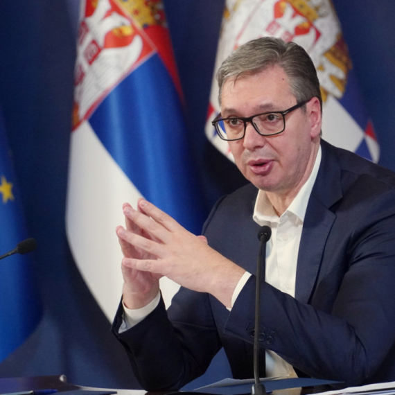 Pavesi: Vučić pokušava da normalizuje Balkan, vodi politiku mostova