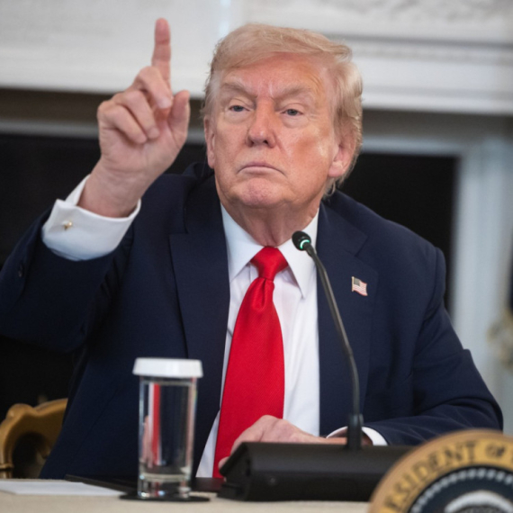 Trampova saradnica podnela ostavku; On poručio: Odlična vest za zemlju