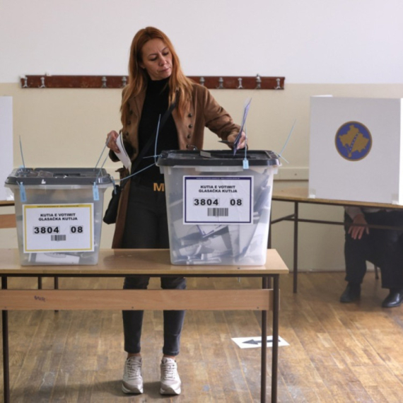 Oglasio se CIK: Do 17 časova u AP KiM glasalo 24,85 odsto birača