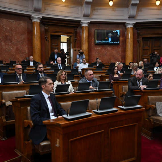 Poslanici Skupštine Srbije danas glasaju o svim tačkama dnevnog reda