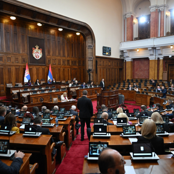 Poslanici nastavili raspravu; Lončar poručio: Da nije bilo blokada, mi bismo liste čekanja skinuli VIDEO