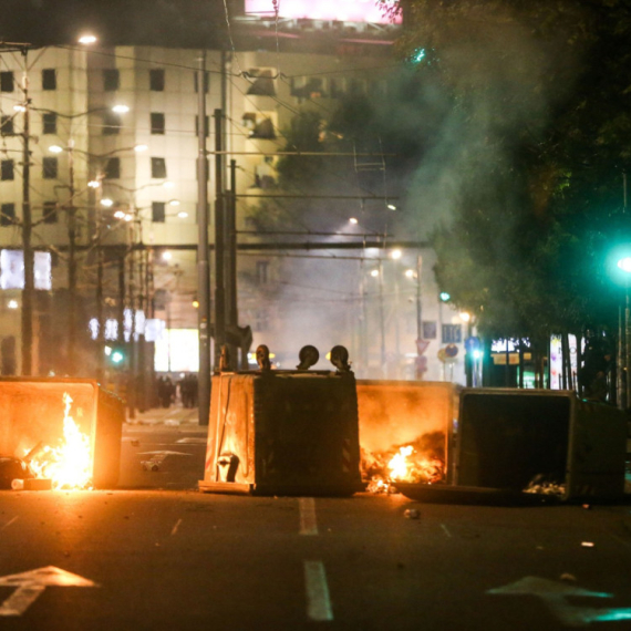 Mali: Blokaderi žele da sruše sve; Politika im je Srbija na kolenima i krv na ulicama