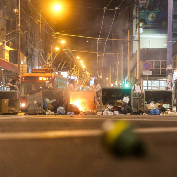 Lažomer: Hrvatska App Store mreža diriguje haos u Srbiji VIDEO