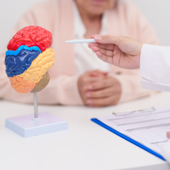 Pomeranje sata ozbiljno utiče na zdravlje; Ceo organizam trpi: Neuropsihijatar ukazuje na posledice