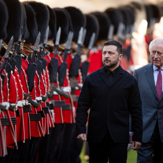 Zelenski stigao u London: Sastao se sa kraljem Čarlsom, sledi susret sa Starmerom FOTO