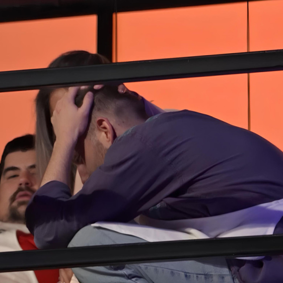 Srđan nagovara Nikolu da odustane od izazova i spremi se za sledeći, ali on radi sve suprotno! Ovo je rezultat
